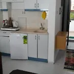 Aparts Aparthotel *